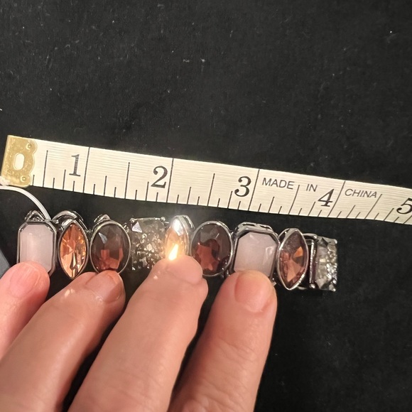 METAL, BRAND NEW! Multicoloured stretchy bracelet. OSFM - Picture 4 of 6